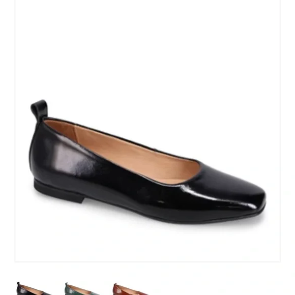 Sz 38 (7.5)⭐️NWT Bueno Elizabeth Black Patent Leather Flats. - Picture 1 of 13